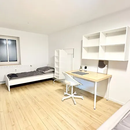 Apartment Monteurwohnung Wahren - 7 Betten